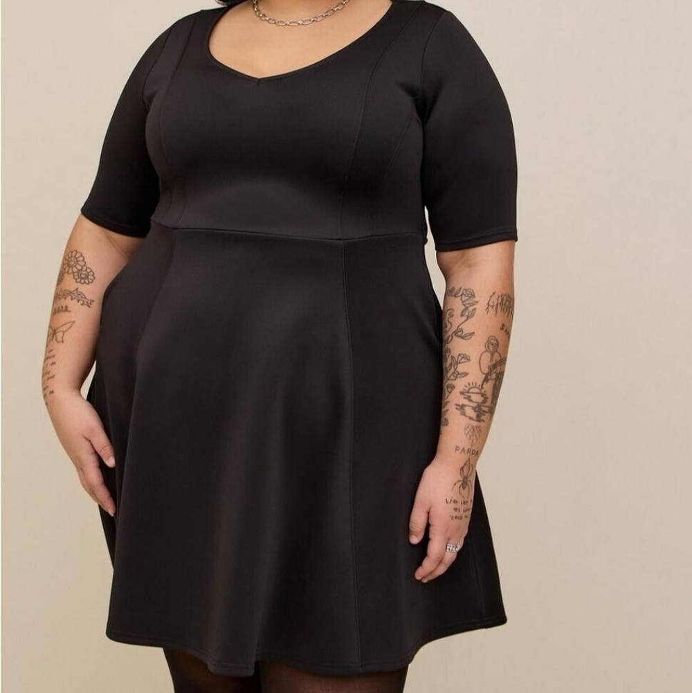 Torrid Black Scuba Dress. Pockets!